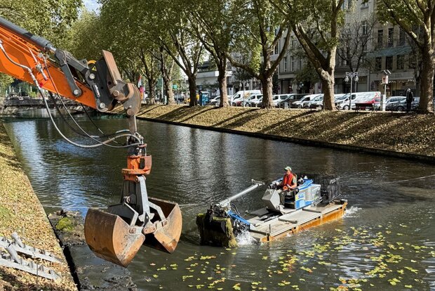 Vignold Amphibienfahrzeug im Einsatz in Düsseldorf